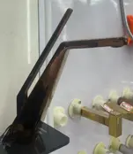 مكسر نحاس بمقبض خلفي