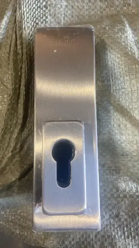 [668] GLASS DOOR CLIP LOCK  قفل بمشبك للباب الزجاجي فضي